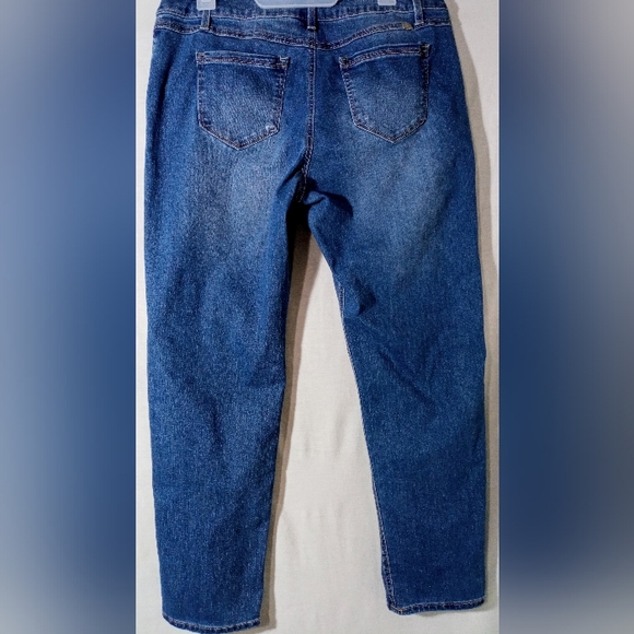 1822 Denim Straight Leg Jeans - Picture 2 of 6